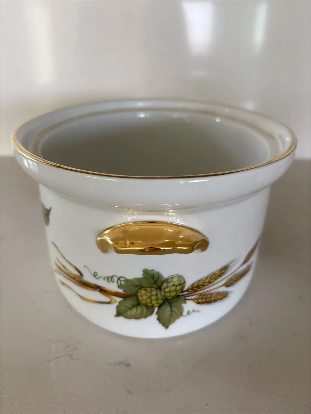 Royal Worcester Evesham Vintage Oval 10” No Lid Nostalgic Fruit Themed 24